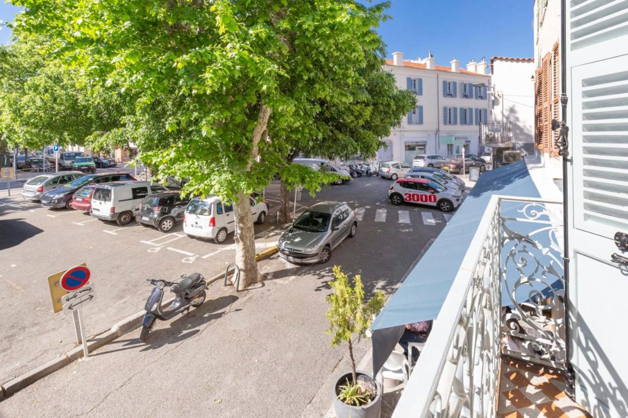 Place Amiral Barnaud Antibes Exterior photo